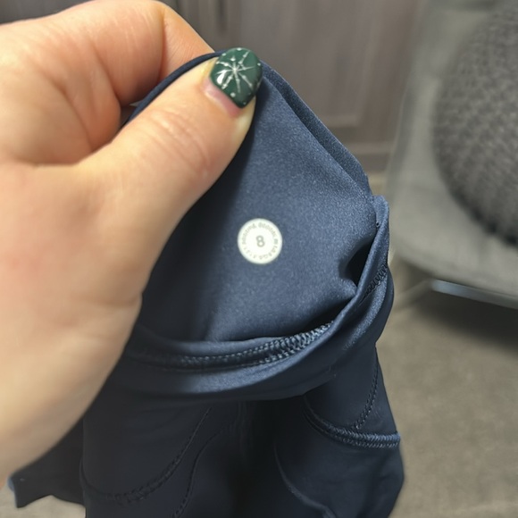 Peloton Lululemon Cropped Running Tight - Picture 3 of 3